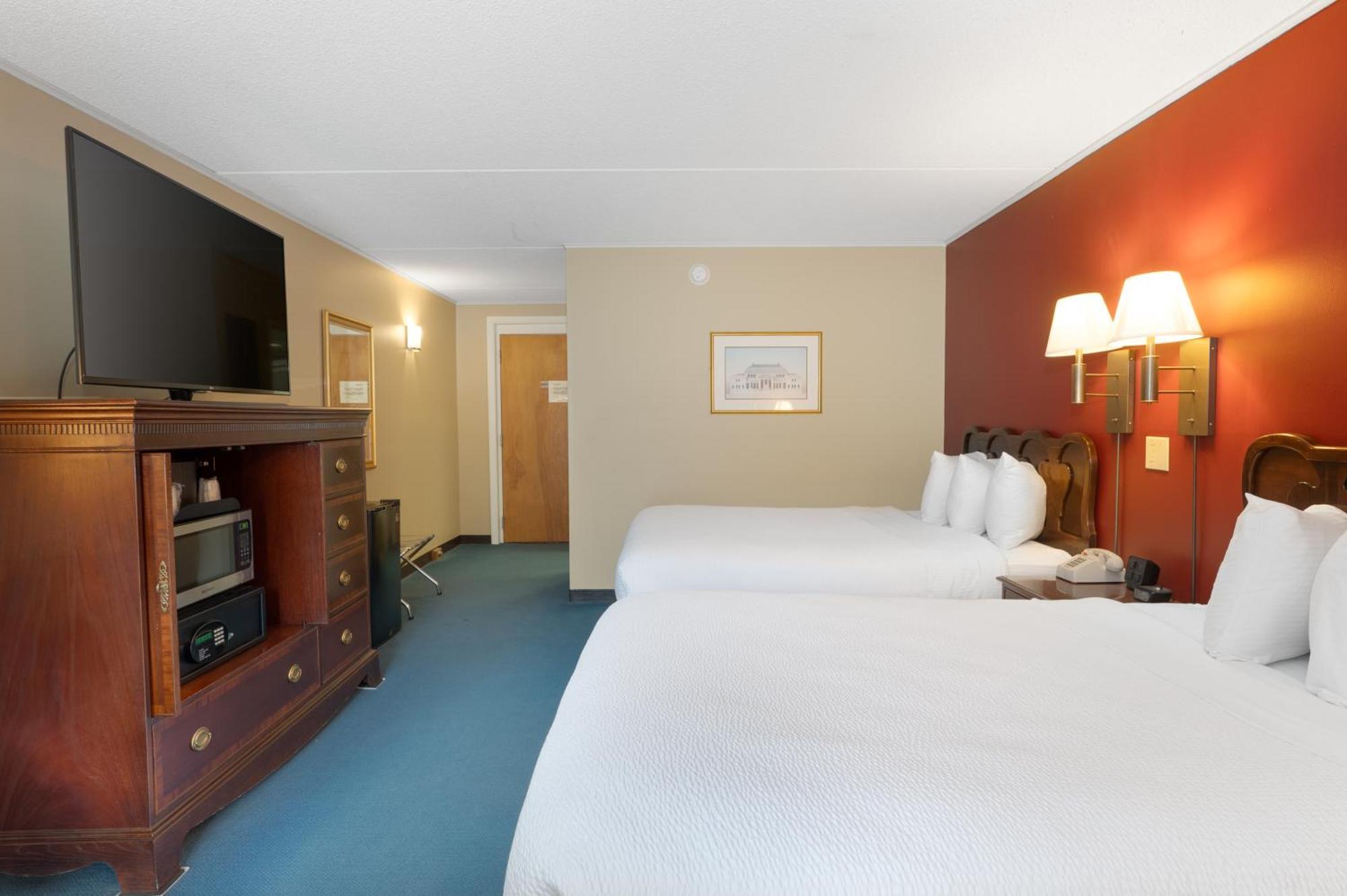 Fireside Inn & Suites Γκίλφορντ Δωμάτιο φωτογραφία